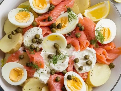 Nordic Smoked Salmon Salad – Fresh and Traditional Recipe