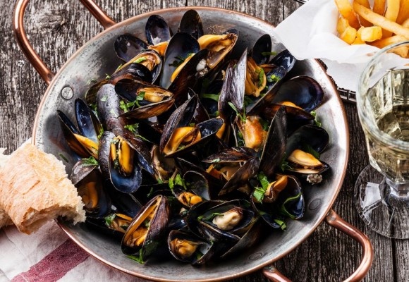 Belgian Mussels and Fries Recipe